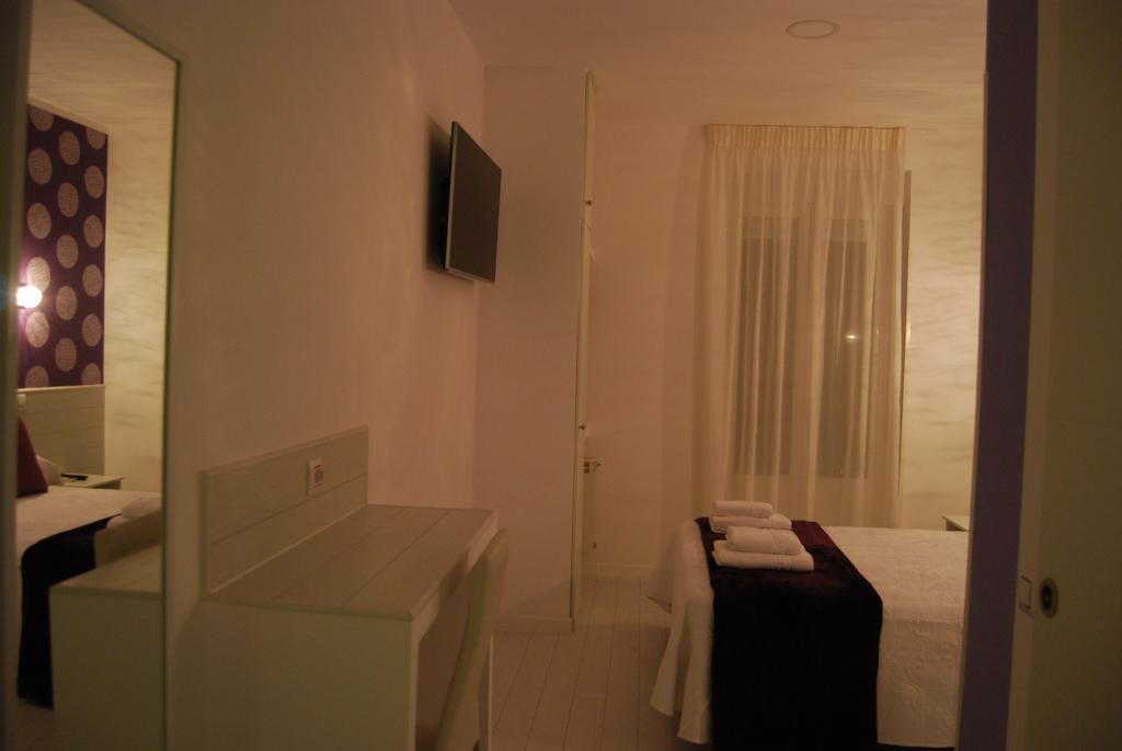 Hostal Petite Maman 마드리드 객실 사진